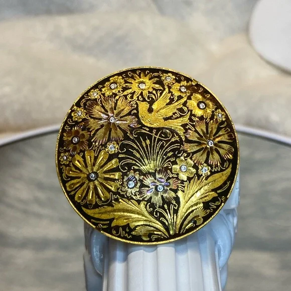 Vintage EUC Damascene Brooch/pin Gorgeous Engraving with a Rhinestone Look